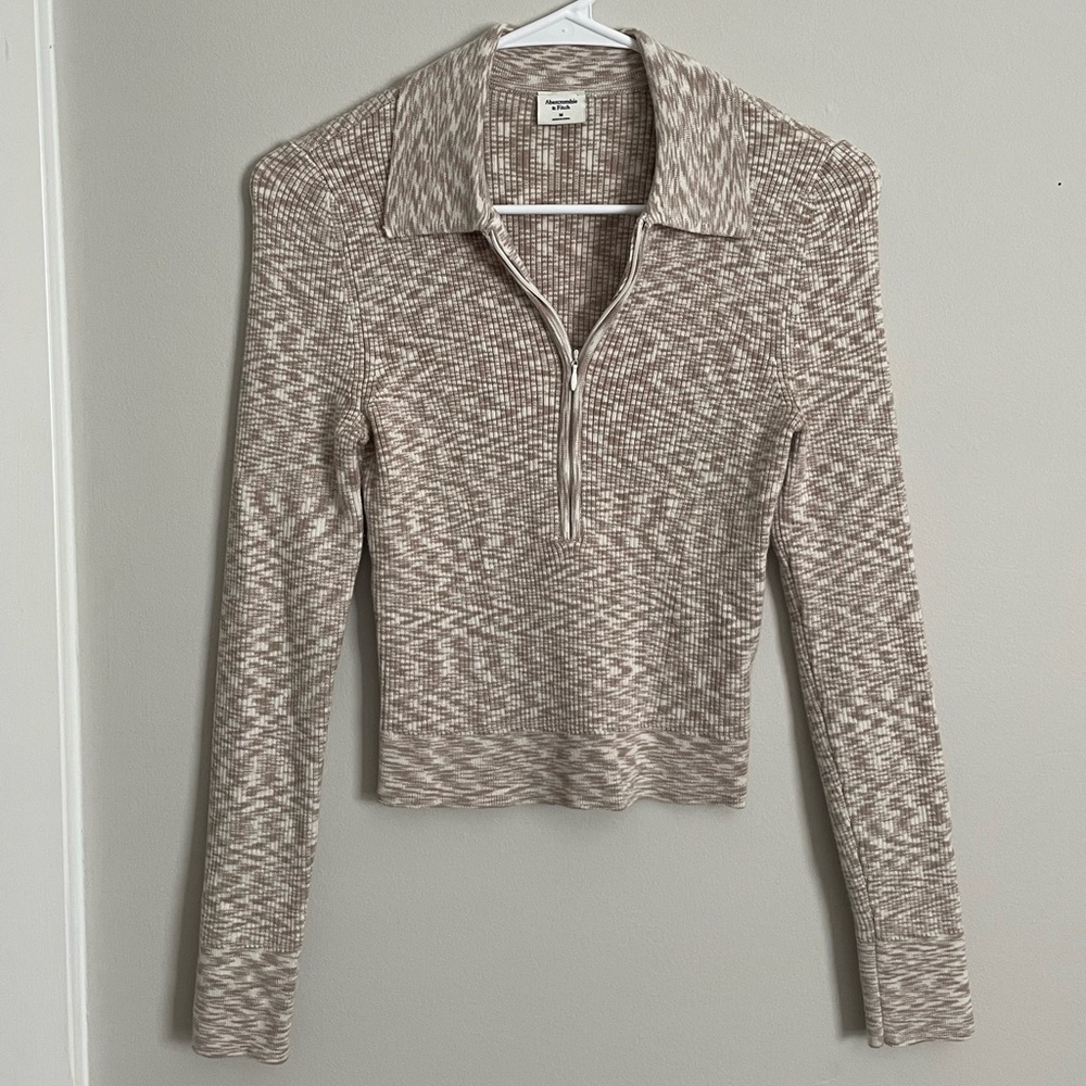 Abercrombie cropped half zip collared sweater
